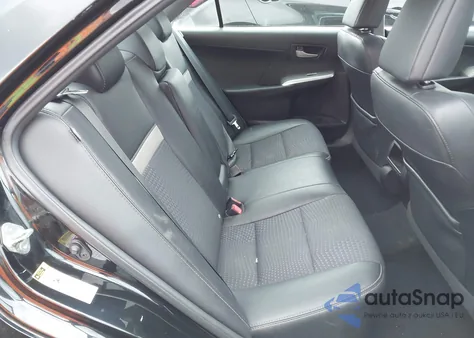 2014 Toyota Camry L/Le/Se/Se Sport/Xle z USA, uszkodzony, nr VIN 4T1BF1FK8EU393909